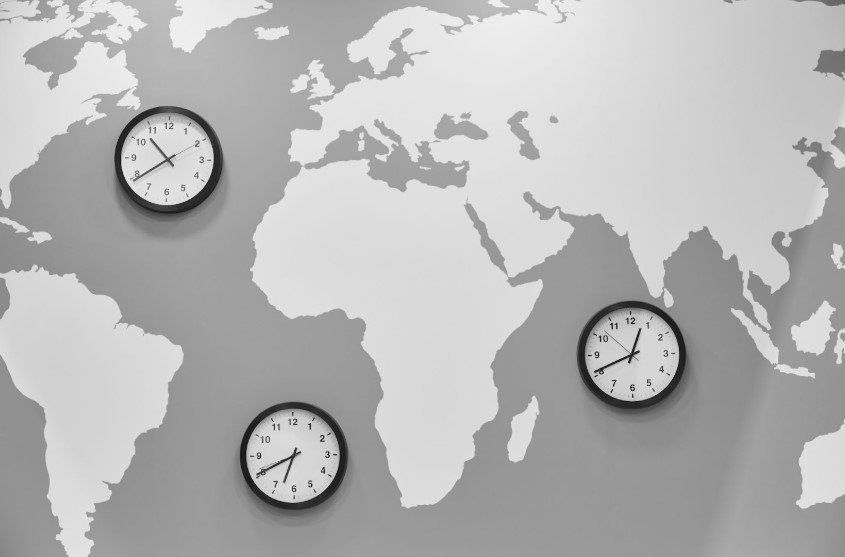 Time Zone Differences Need to Be Managed Carefully By Digital Nomads. Source: Envato